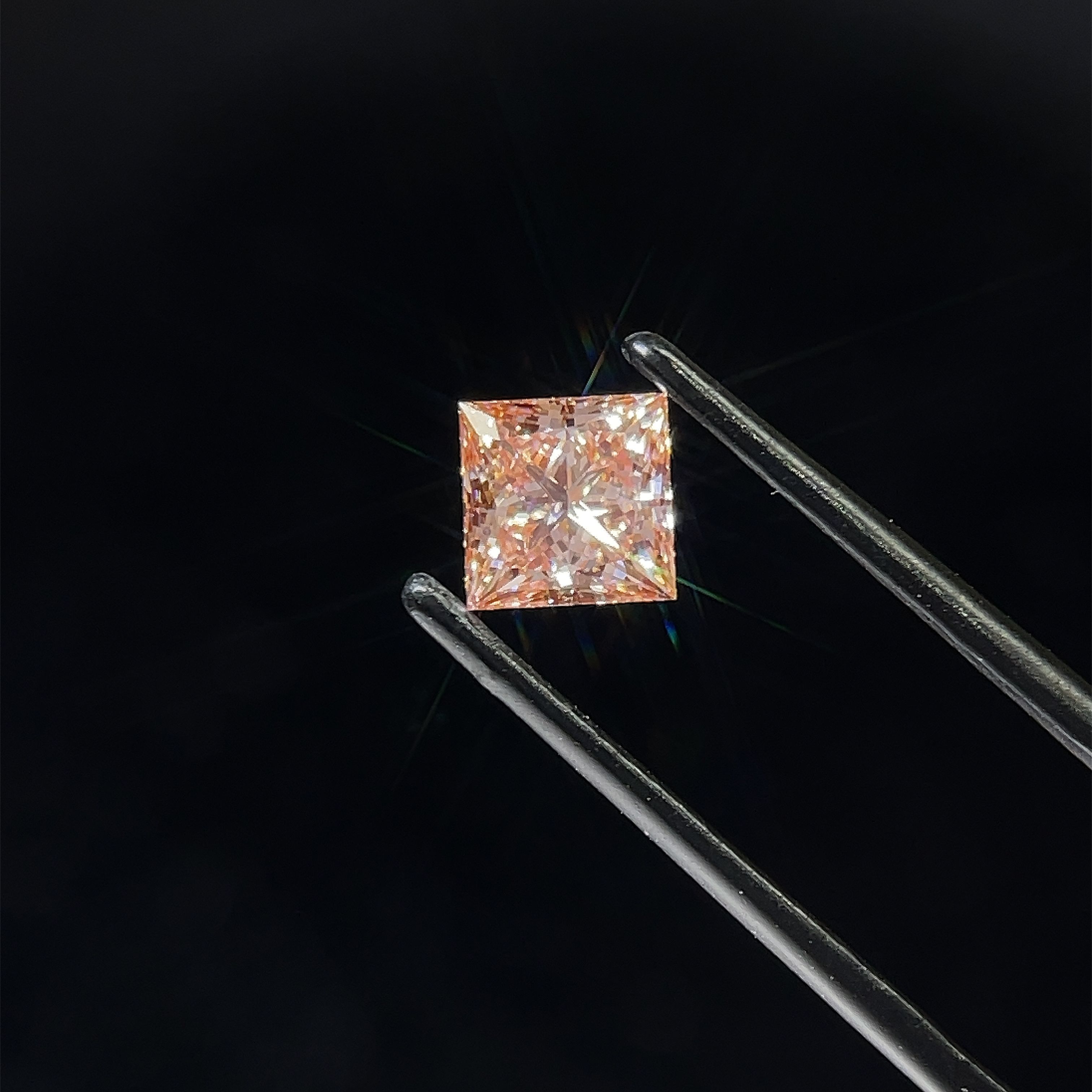 1.03 CT Fancy Intense Pink PRINCESS
