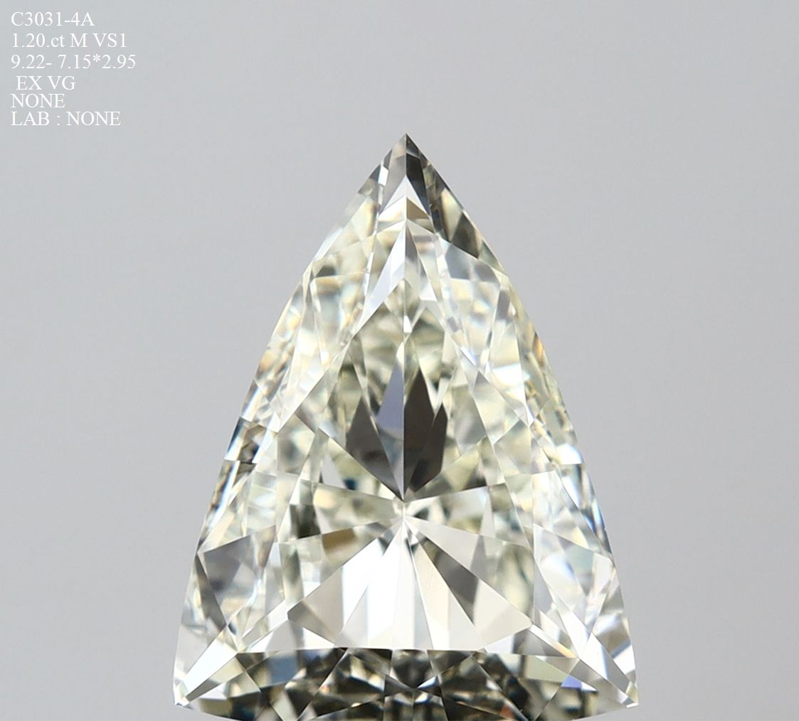 Prírodný diamant triangel,...