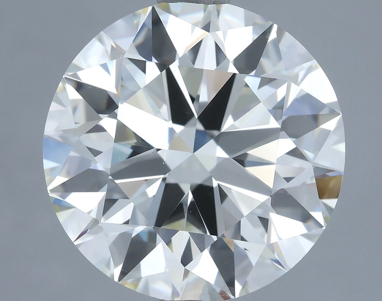 Prírodný diamant okrúhly...