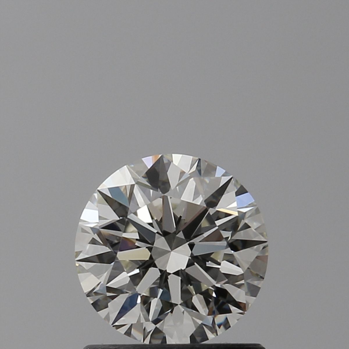 Diamant Rond 0.91 ct - Couleur J - Pureté VVS1