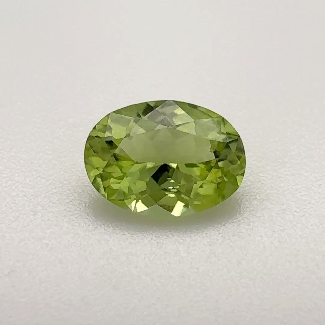 PERIDOT FACETED 1.01ct GREEN Yellowish Green SI BRAZIL NONE
