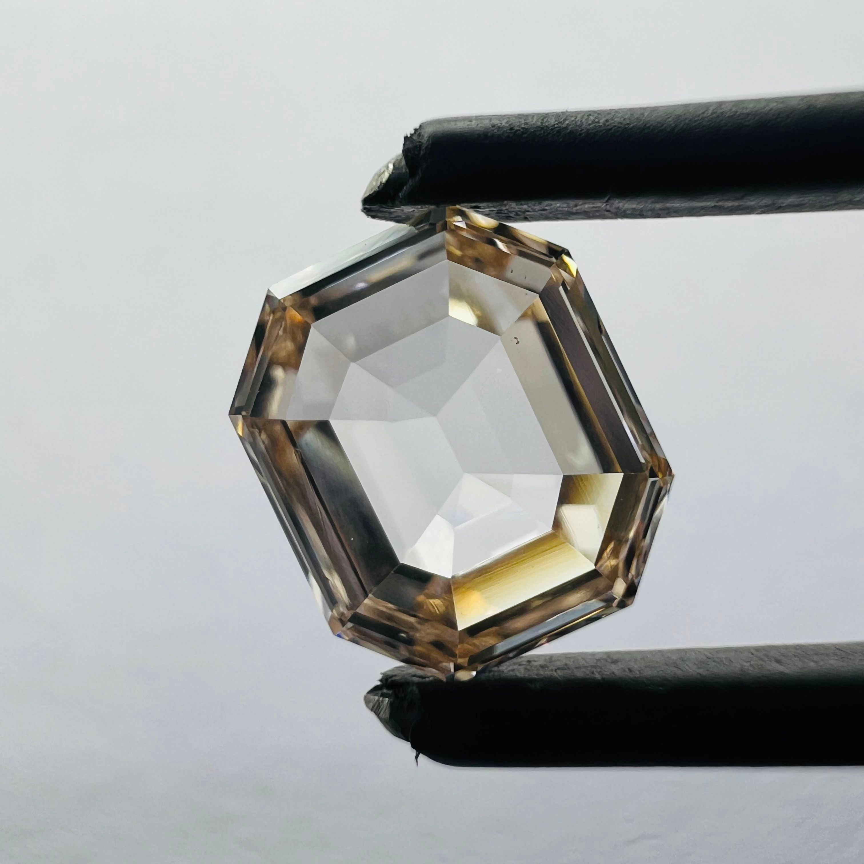 1.09 CT Orange EMERALD