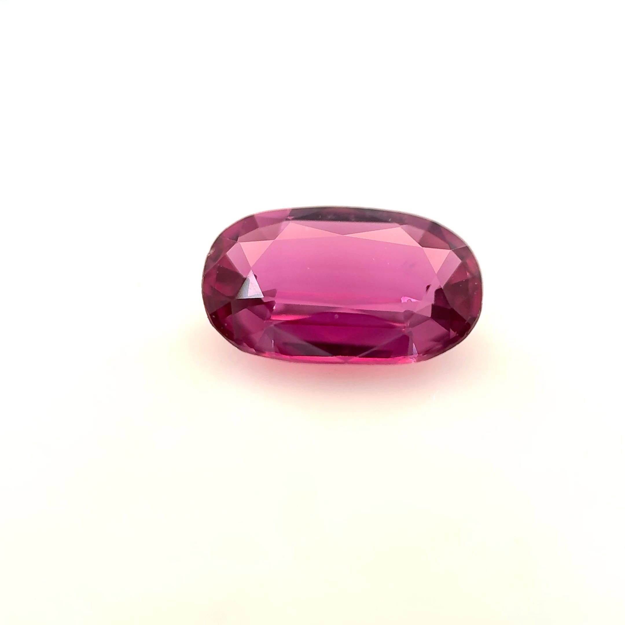Rubin 1,13 ct, czerwony, szlif owalny