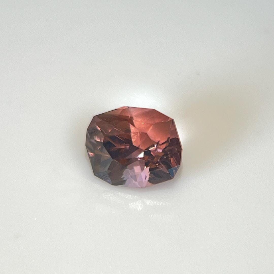 Turmalin 1,90 ct, różowy, szlif cushion