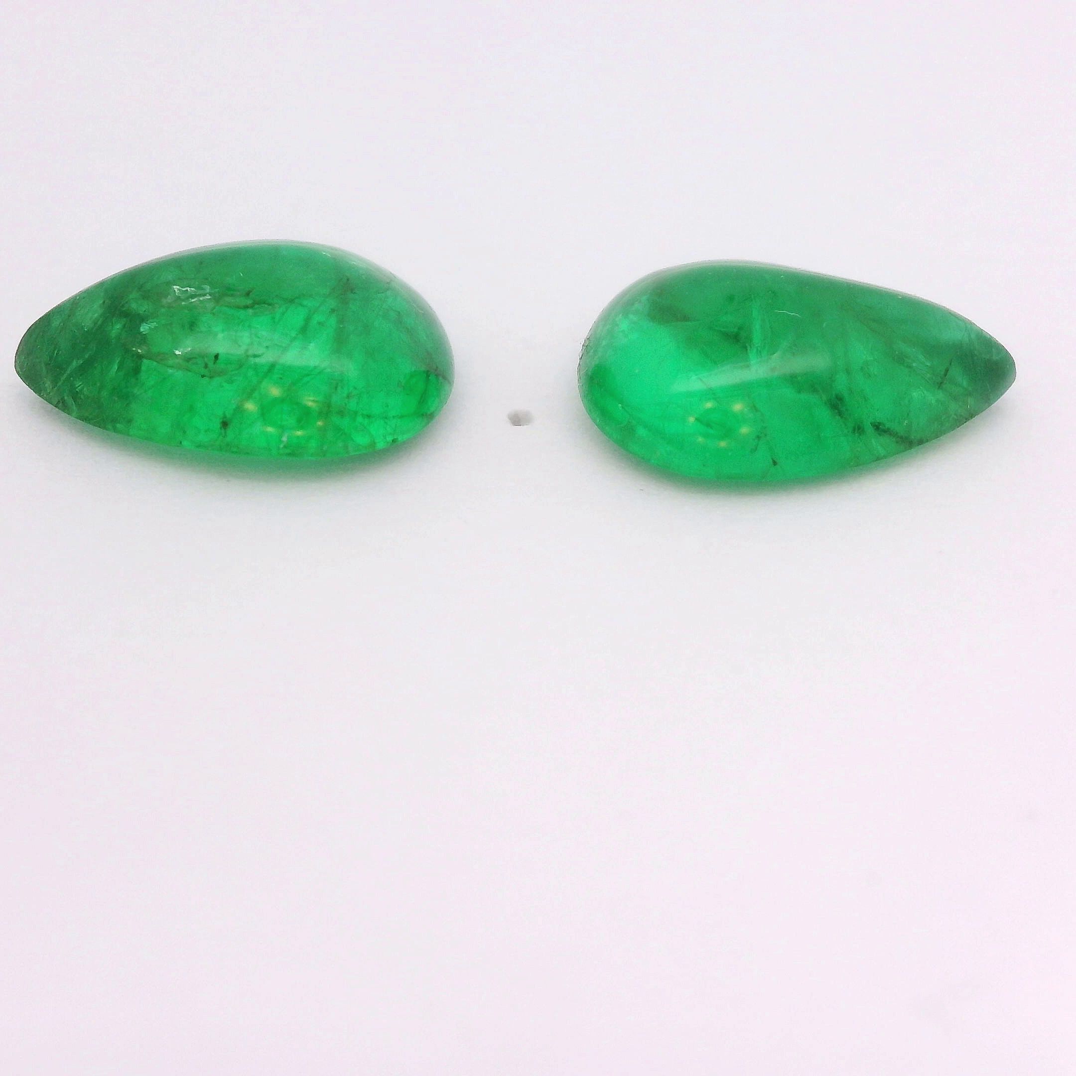 Szmaragd 3,59 ct, zielony, kaboszon