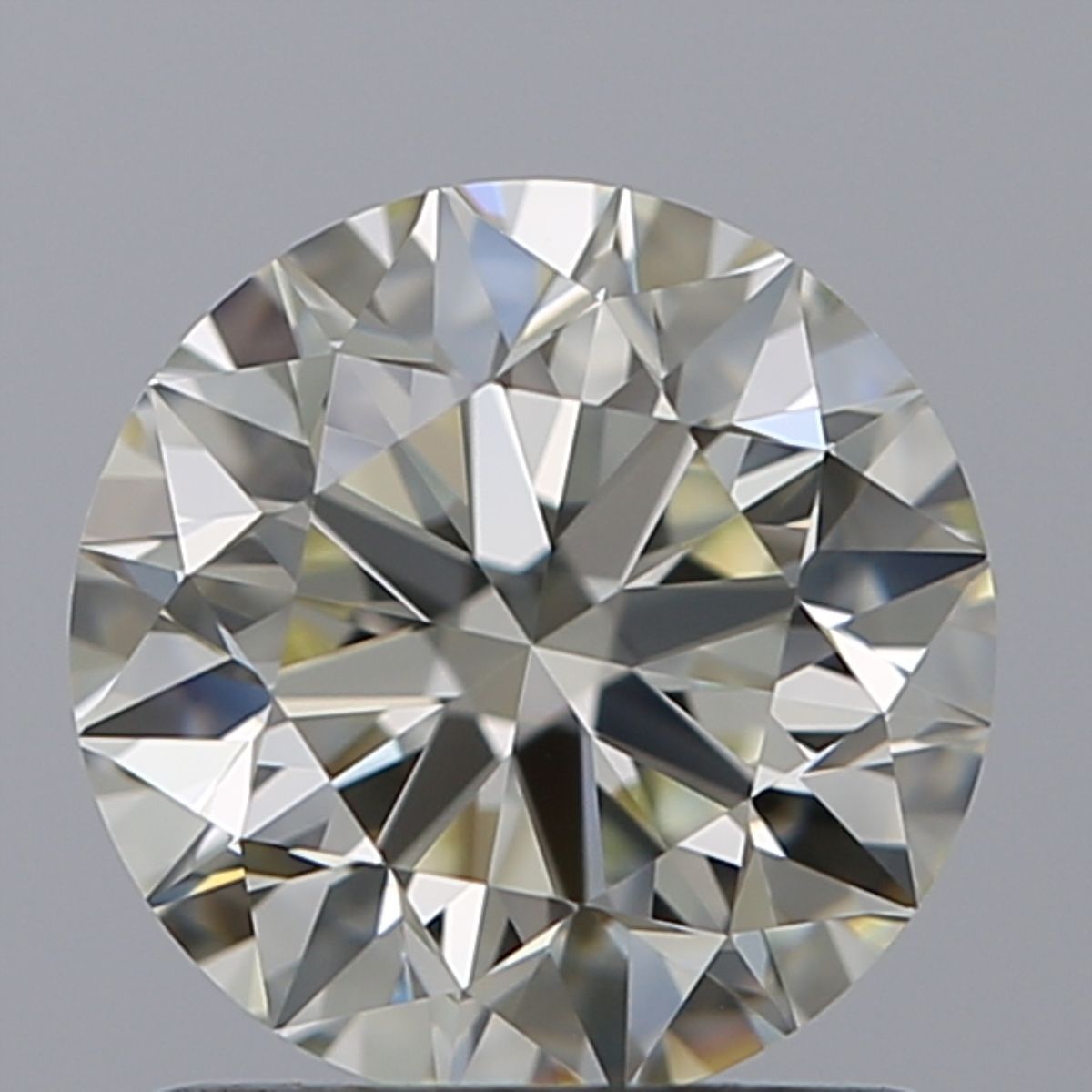 Prírodný diamant okrúhly...