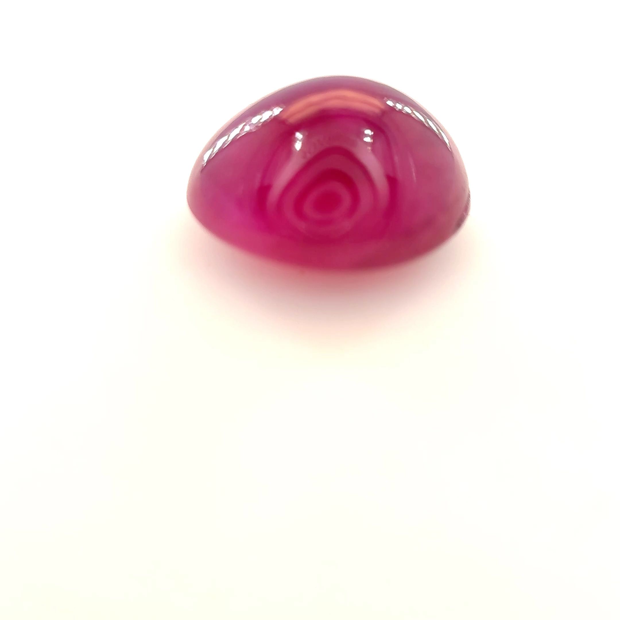 Rubin 3,69 ct, czerwony, kaboszon