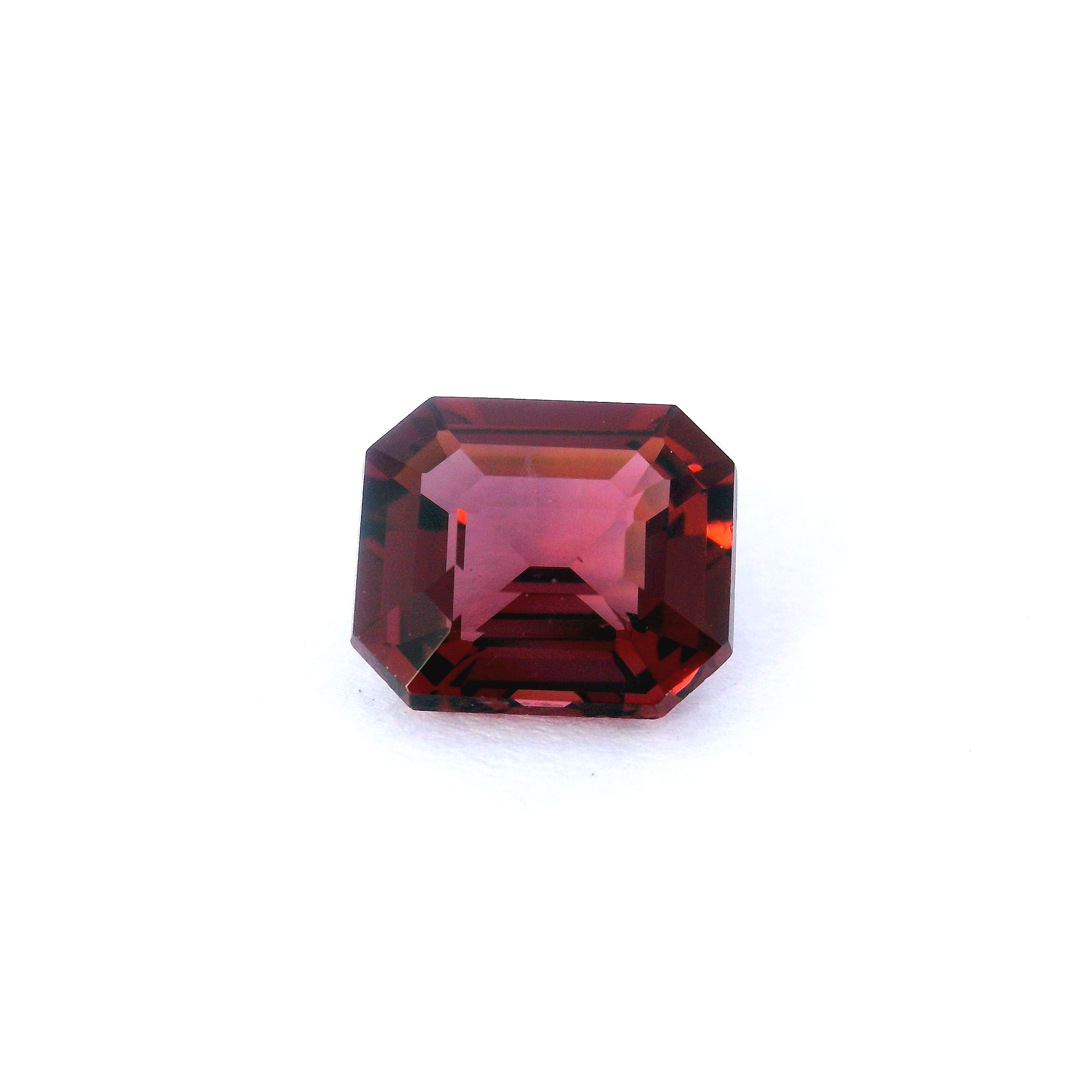 2.20 ct Garnet
