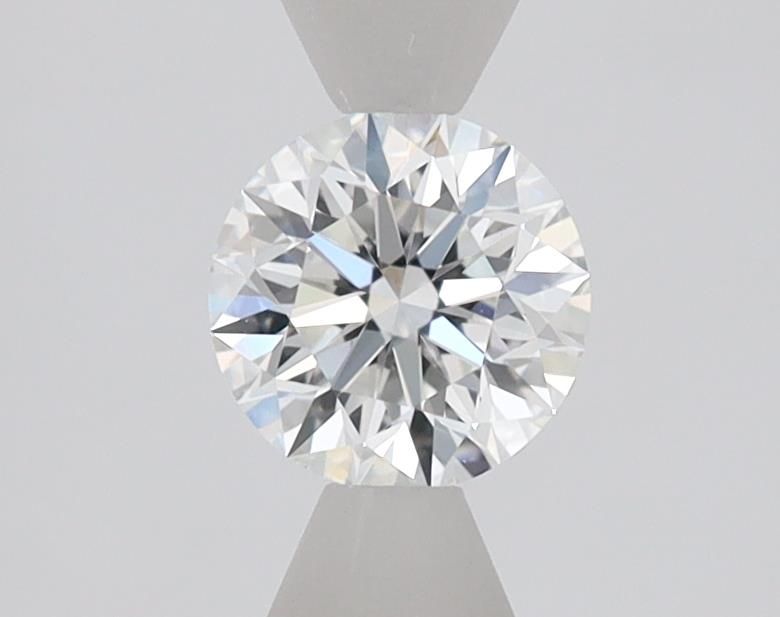 Prírodný diamant okrúhly...