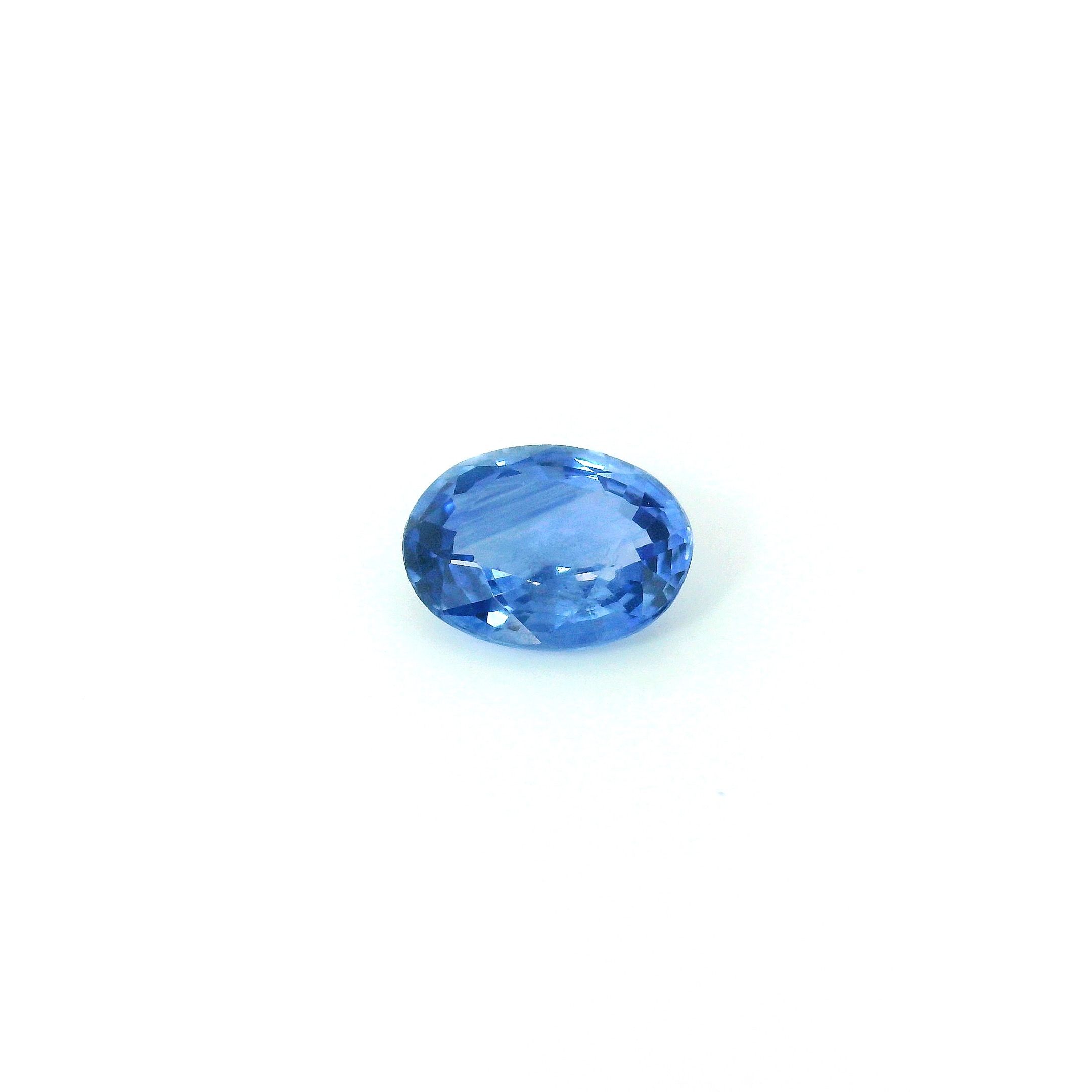 0.91 ct Oval sapphire