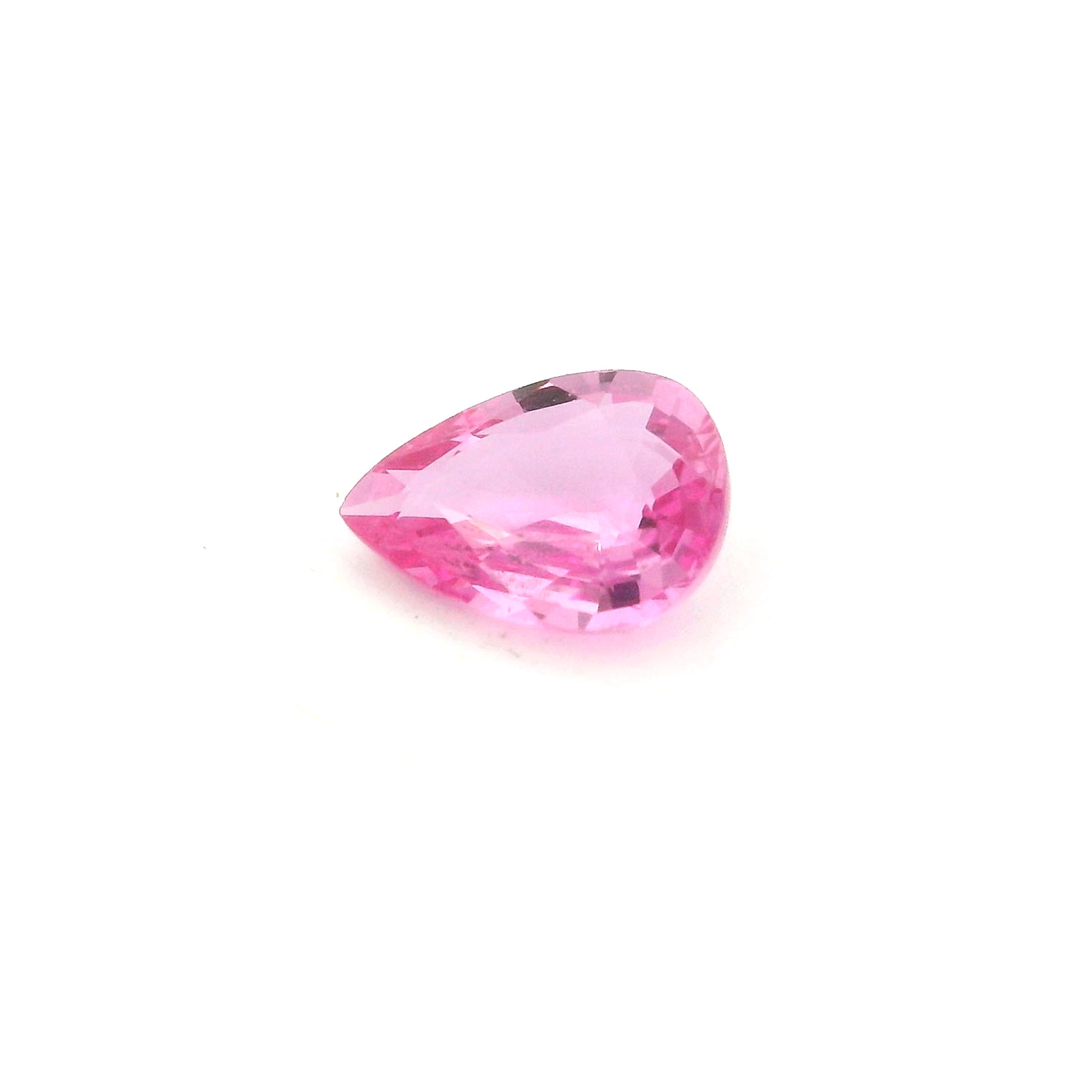 0.8 ct Pear sapphire