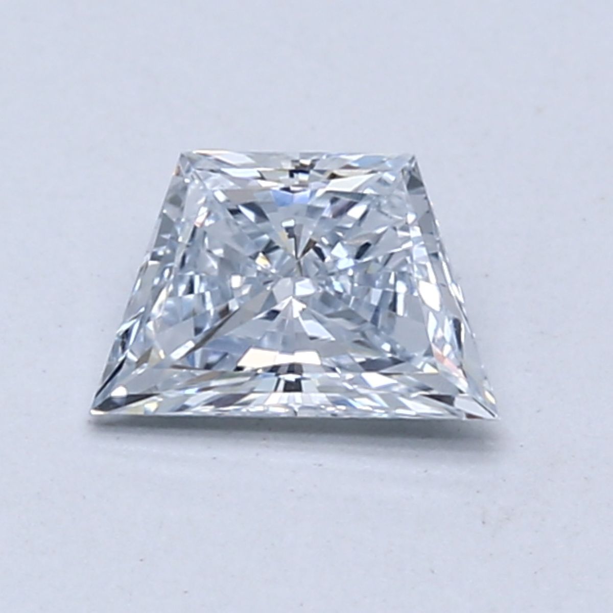 0.64 CT Light Blue TRAPEZOID