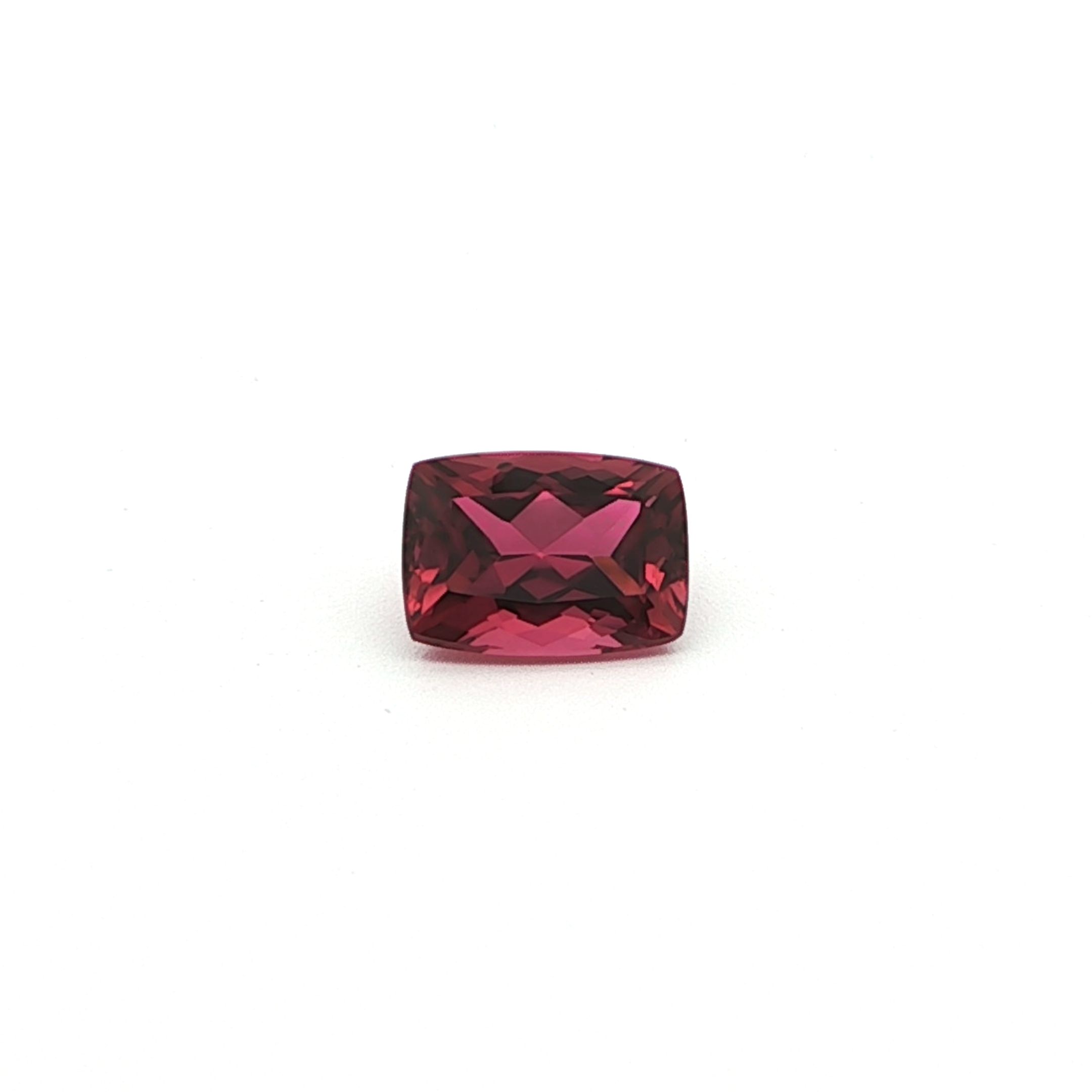 Turmalin 1,38 ct, czerwony, szlif cushion