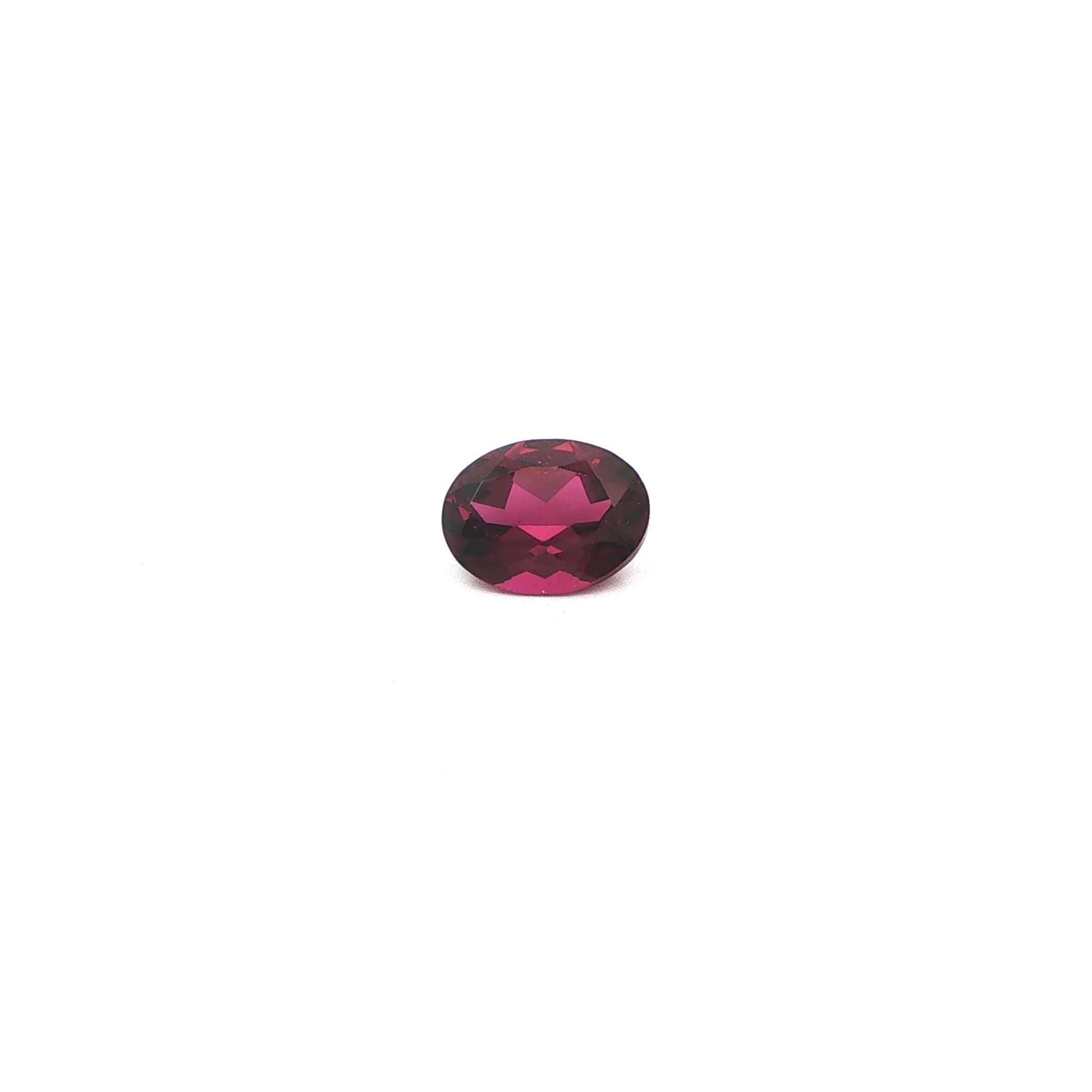 2.37 ct Oval garnet