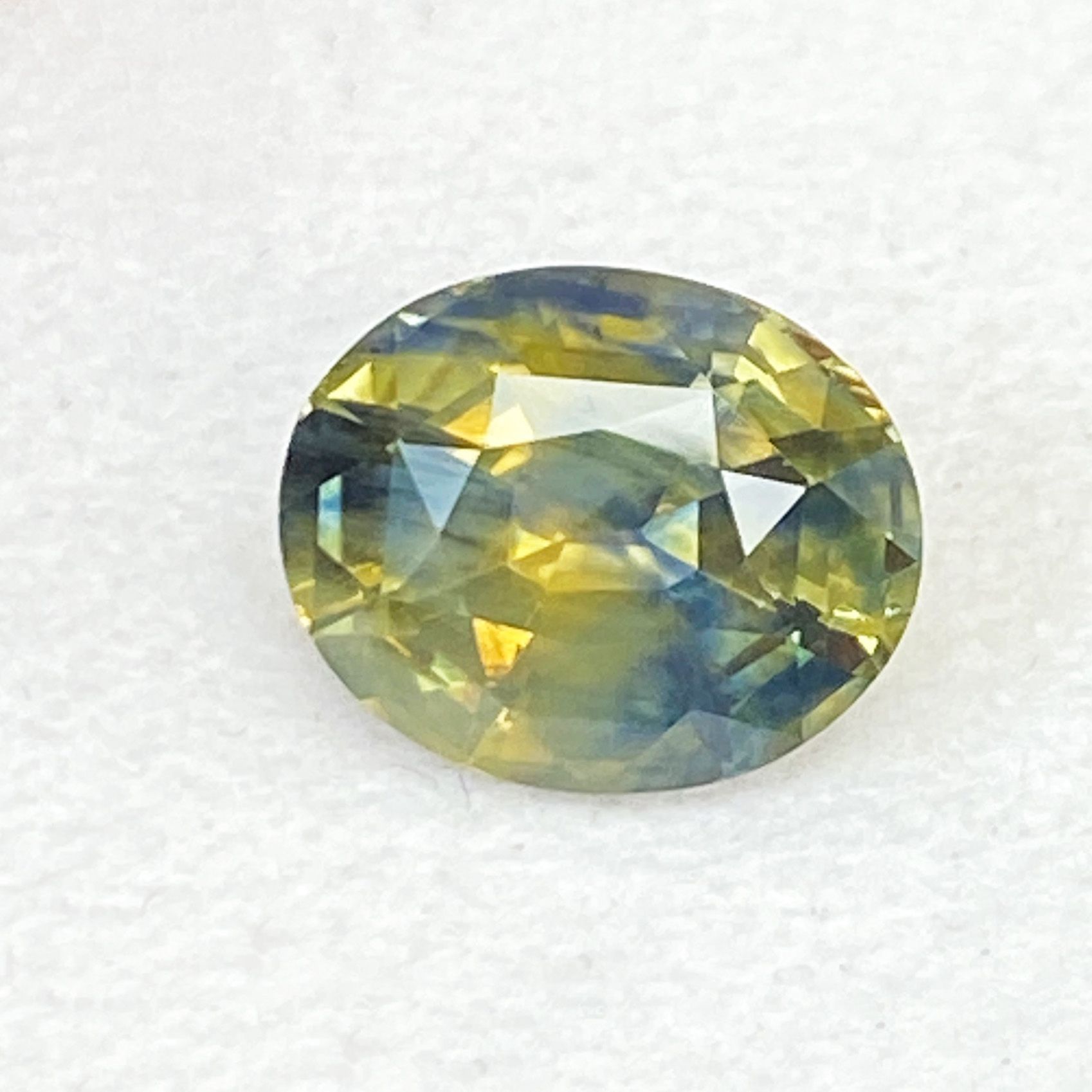 4.60 Carat Multicolor Oval Sapphire