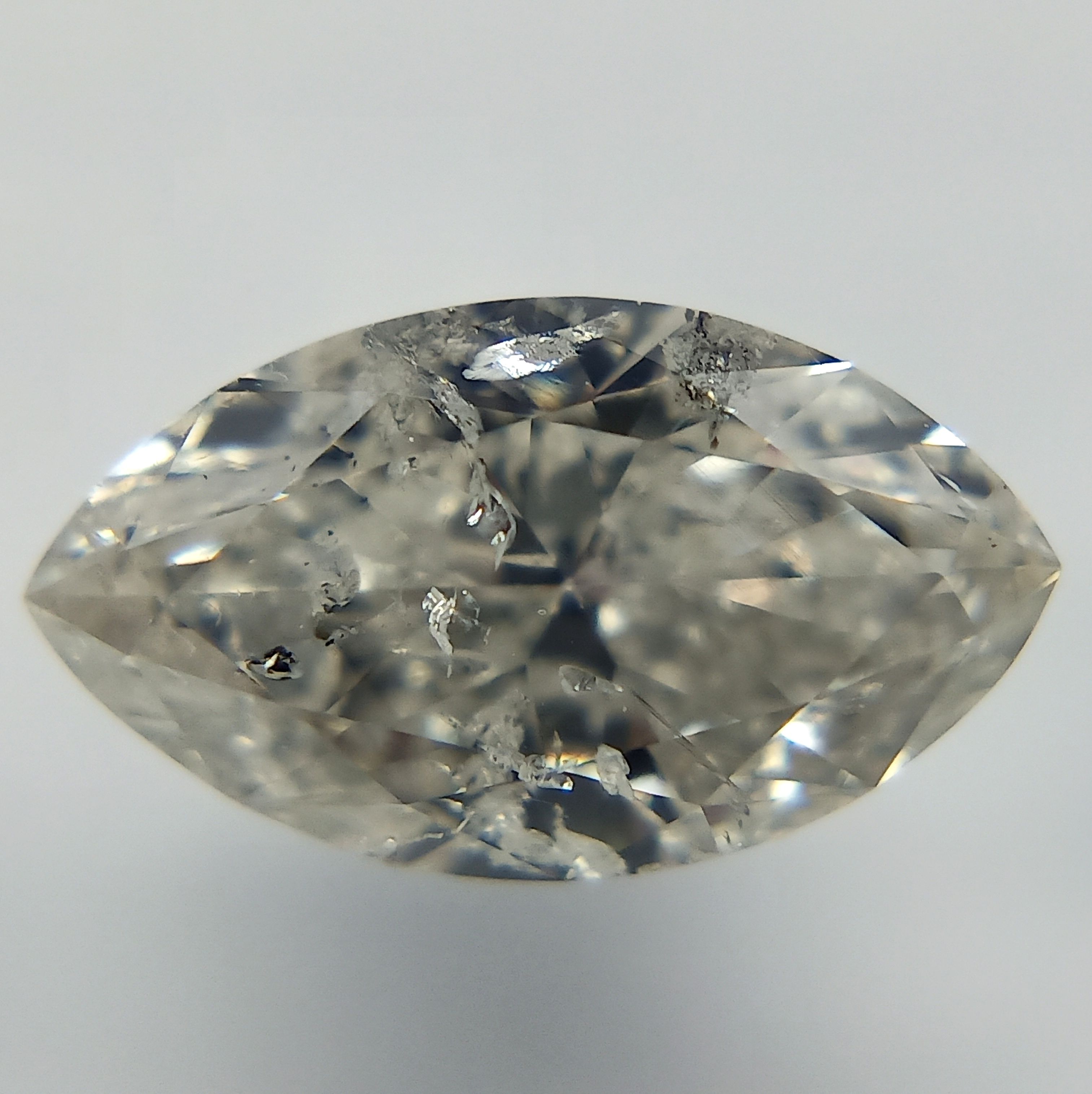 Prírodný diamant markíz,...