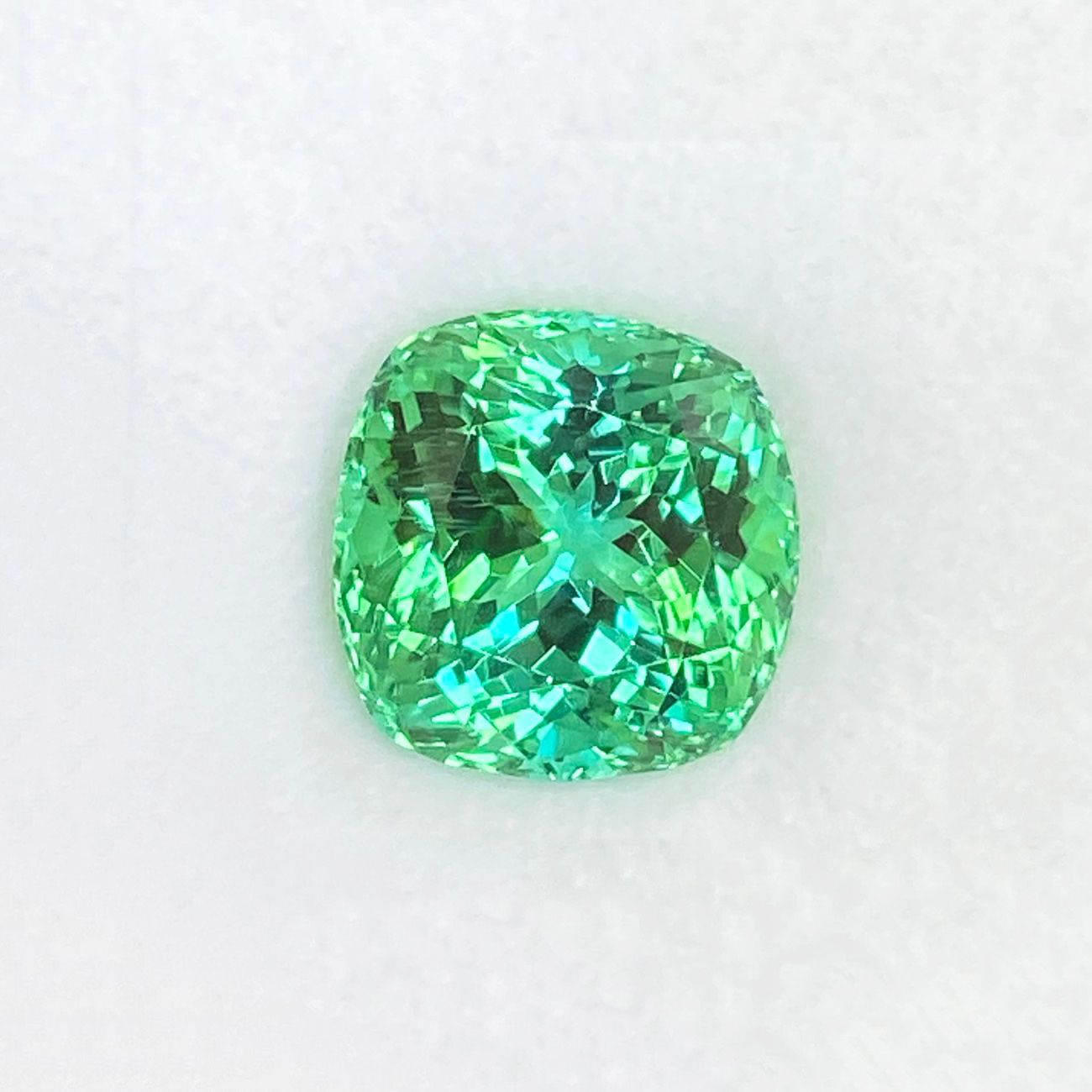TOURMALINE FACETED 18.18ct GREEN Green EC AFGHANISTAN NONE