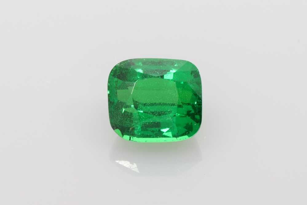 Granat 1,57 ct, zielony, szlif cushion