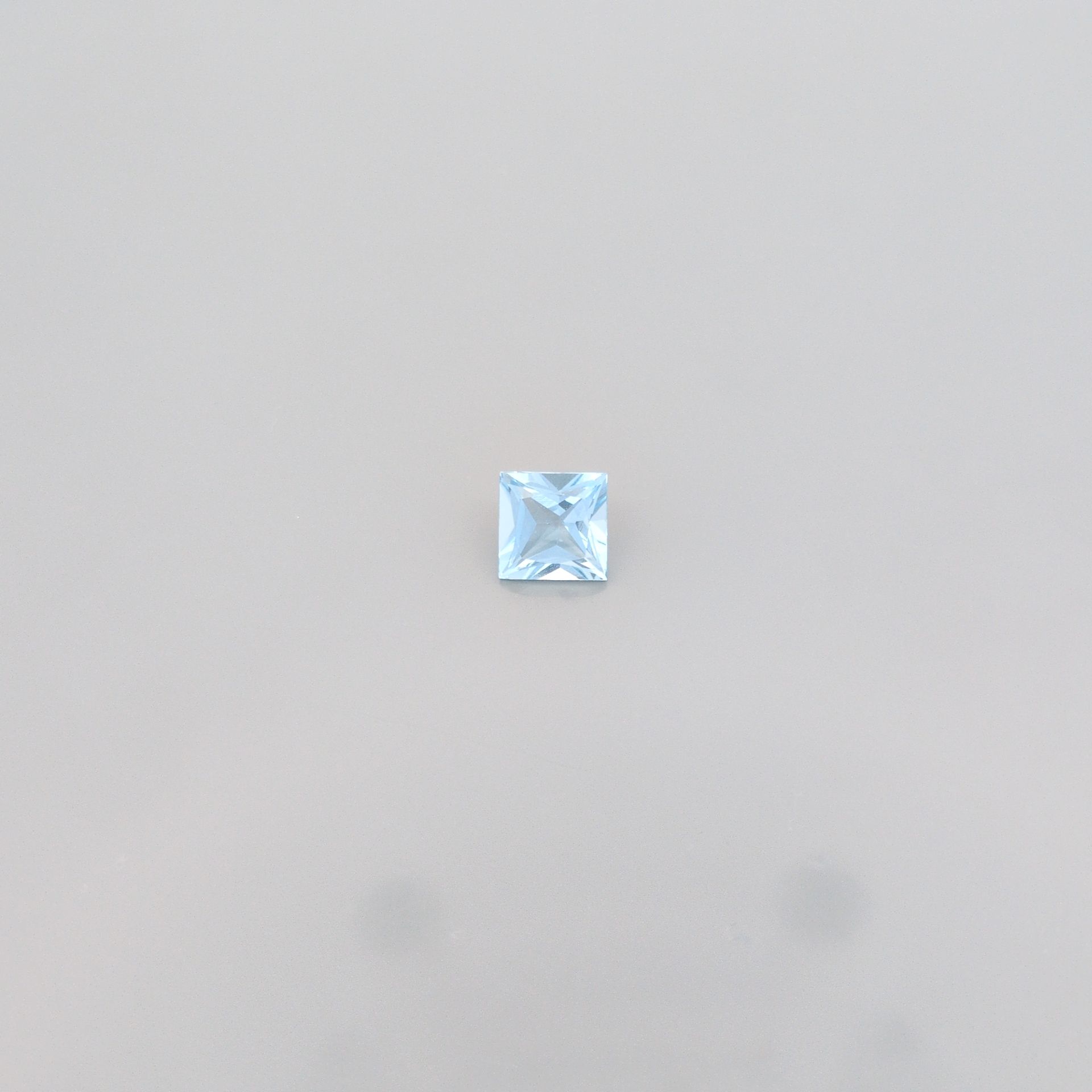 Akwamaryn 1,49 ct, niebieski, szlif kwadratowy