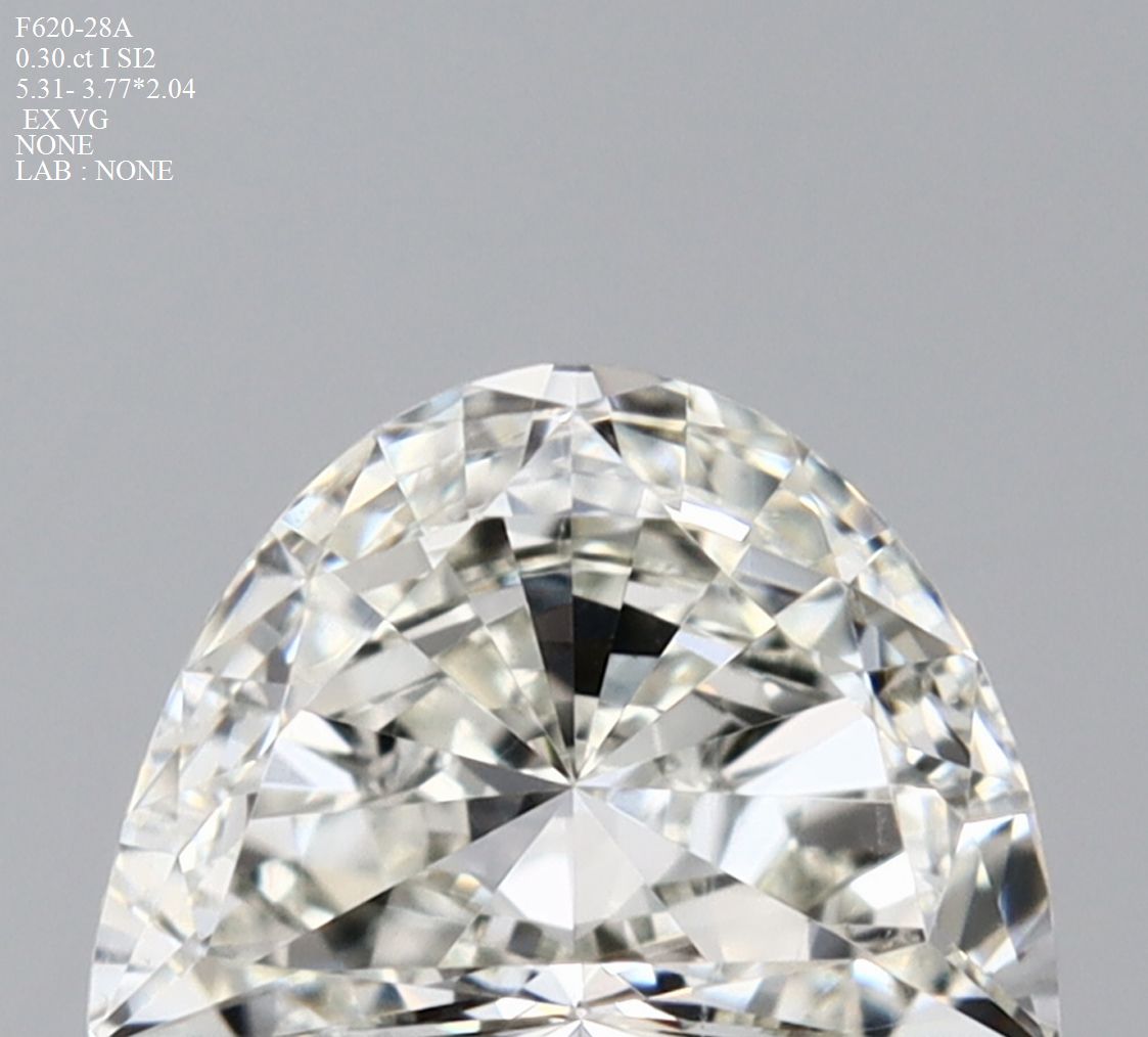 Prírodný diamant half moon,...