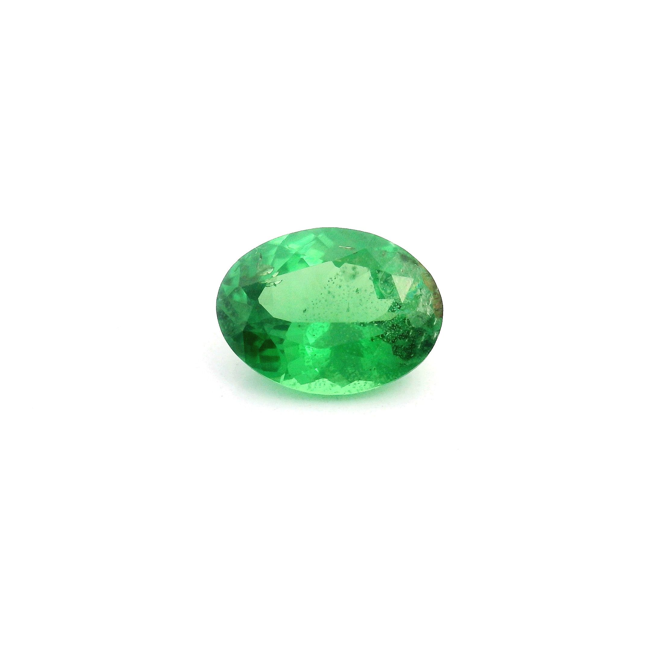 Granat 1,57 ct, zielony, szlif owalny