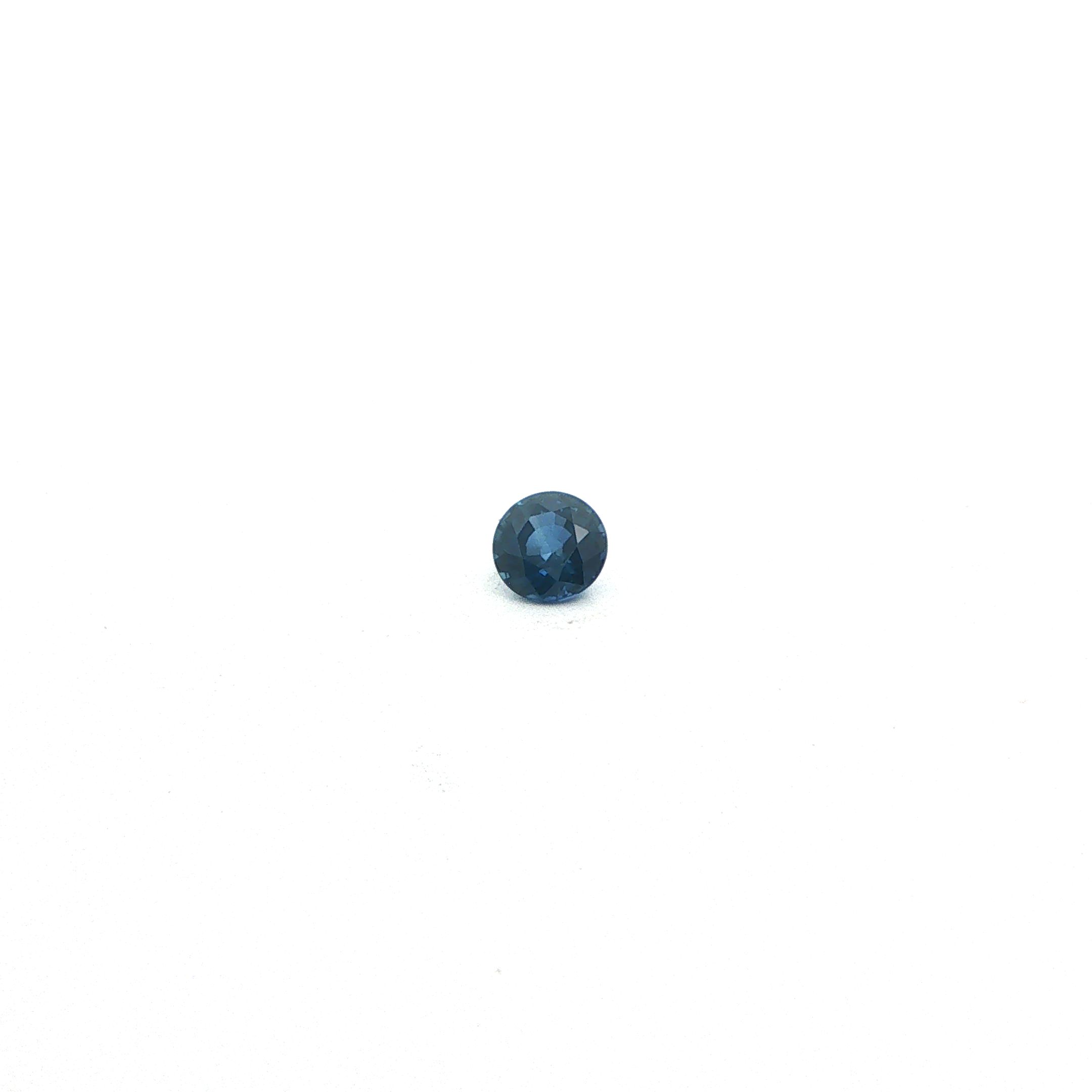 0.62 ct Round sapphire
