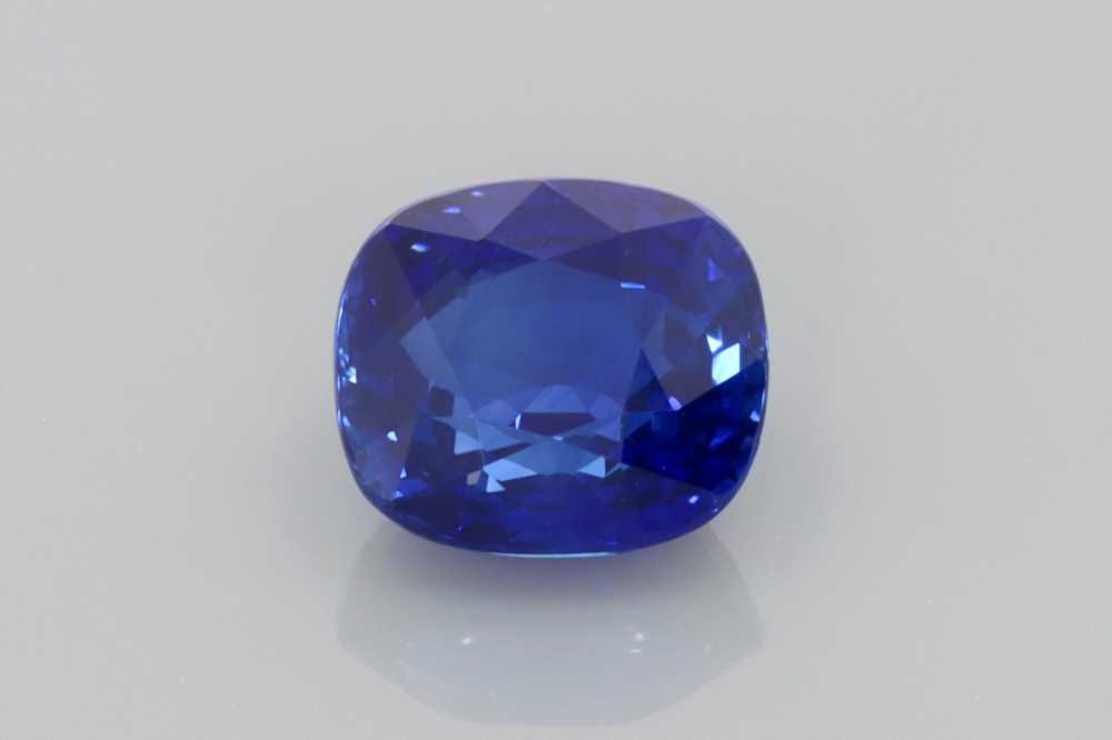 1.87 ct Sapphire