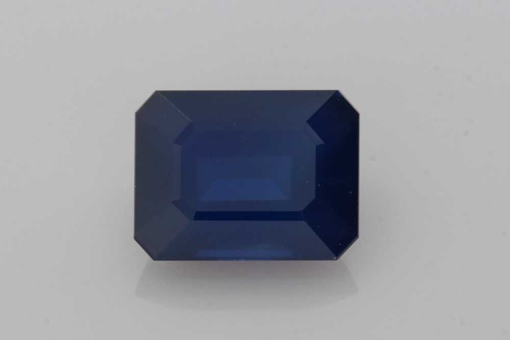 SAPPHIRE FACETED 2.88ct BLUE Vivid BLUE SI THAILAND HEATED