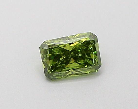 0.26 CT Fancy Vivid Green RADIANT