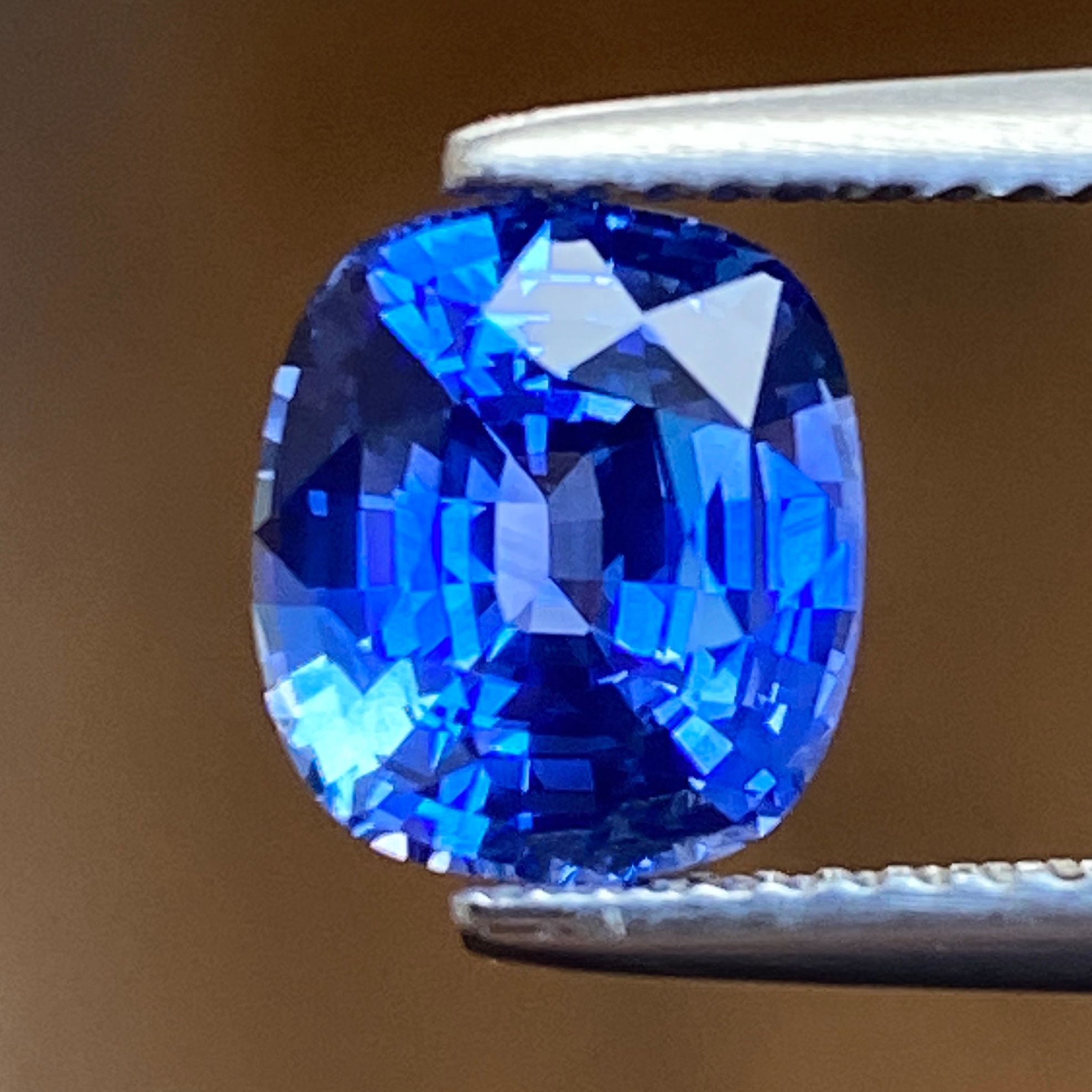 SAPPHIRE FACETED 3.1ct BLUE Blue EC SRILANKA HEATED