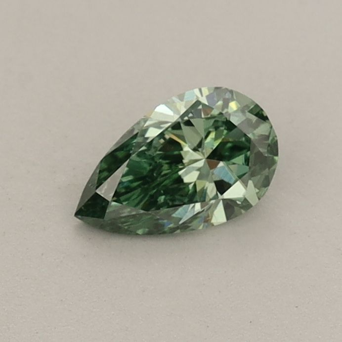 0.35 CT Fancy Vivid Green PEAR