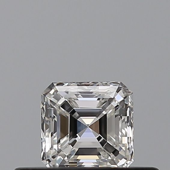 Prírodný diamant štvorcový...