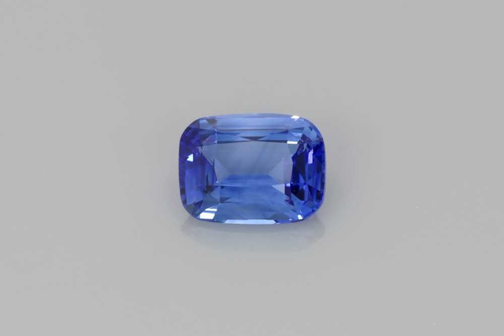 0.84 ct Sapphire