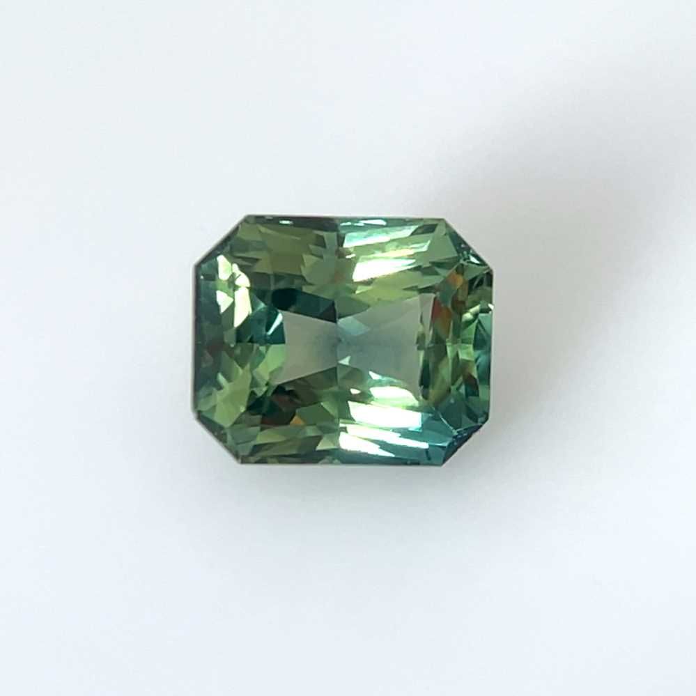 4.52 ct Emerald Sapphire