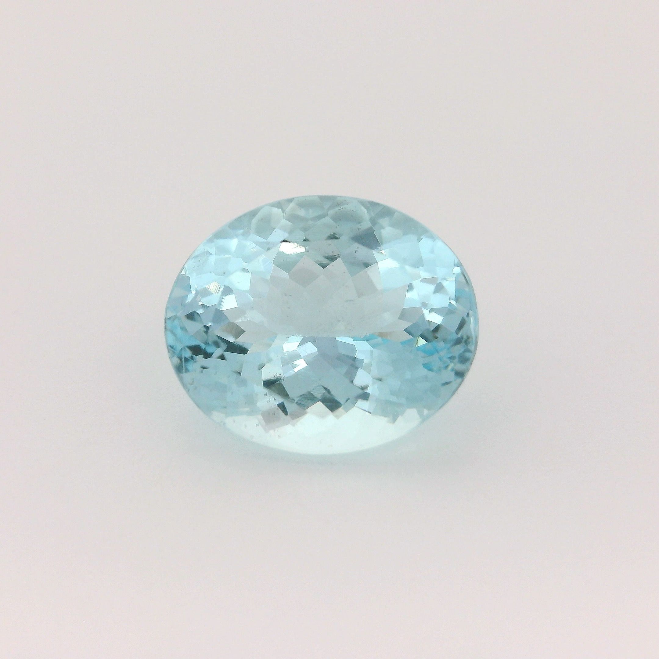 Akwamaryn 4,58 ct, niebieski, szlif owalny