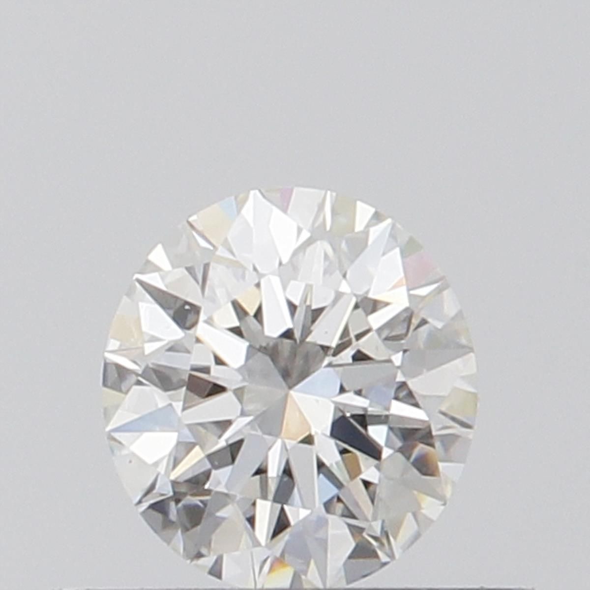 Prírodný diamant okrúhly...