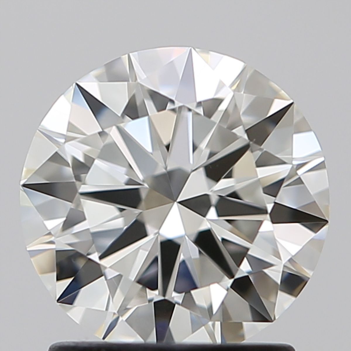 Prírodný diamant okrúhly...