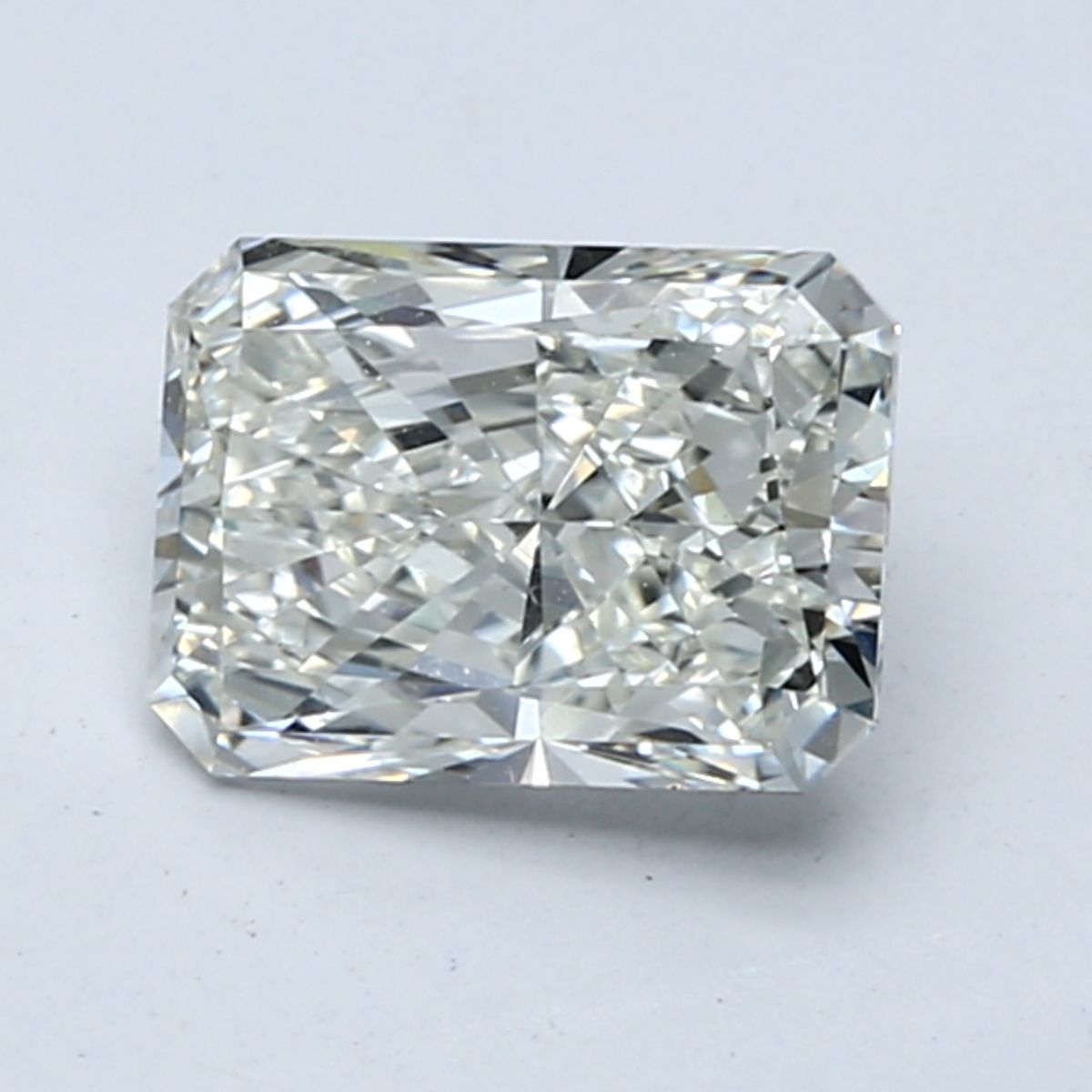 Prírodný diamant radiant,...