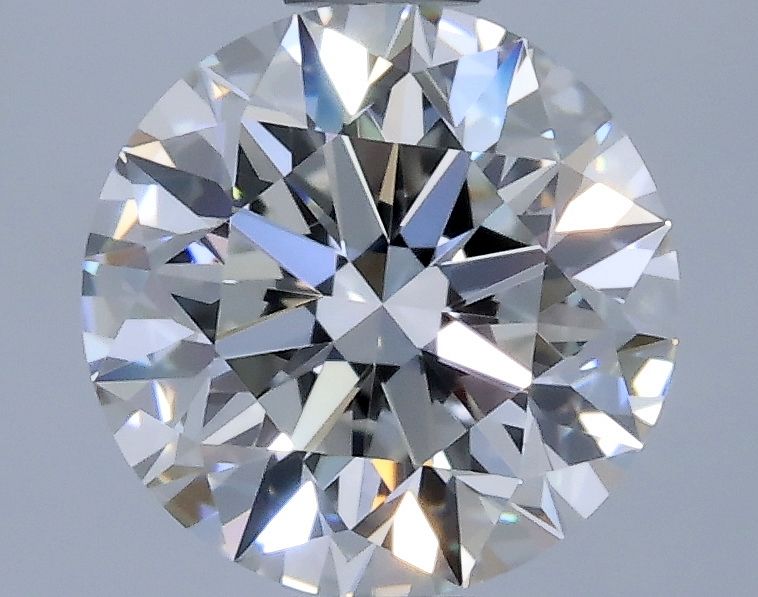 Prírodný diamant okrúhly...