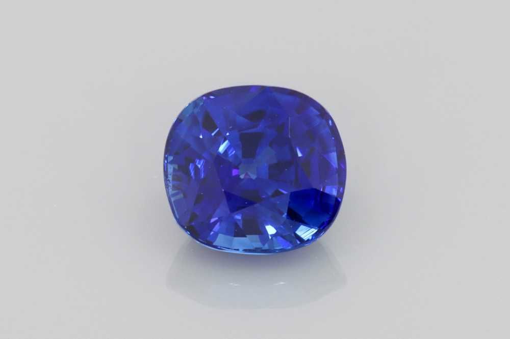Szafir 1,55 ct, niebieski, szlif cushion