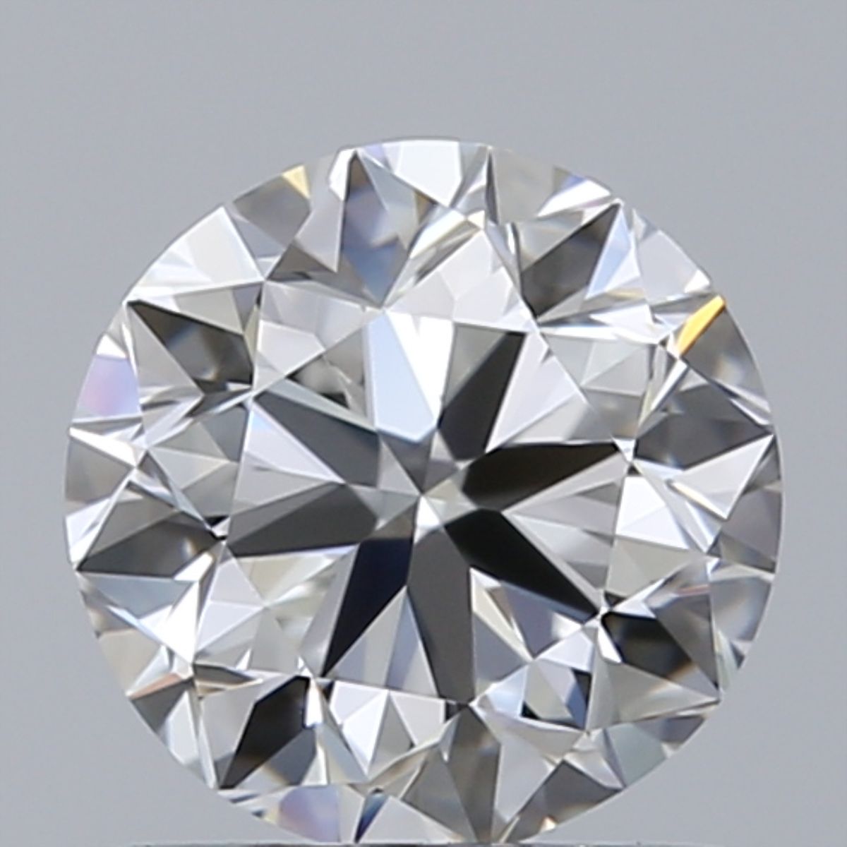 Prírodný diamant okrúhly...