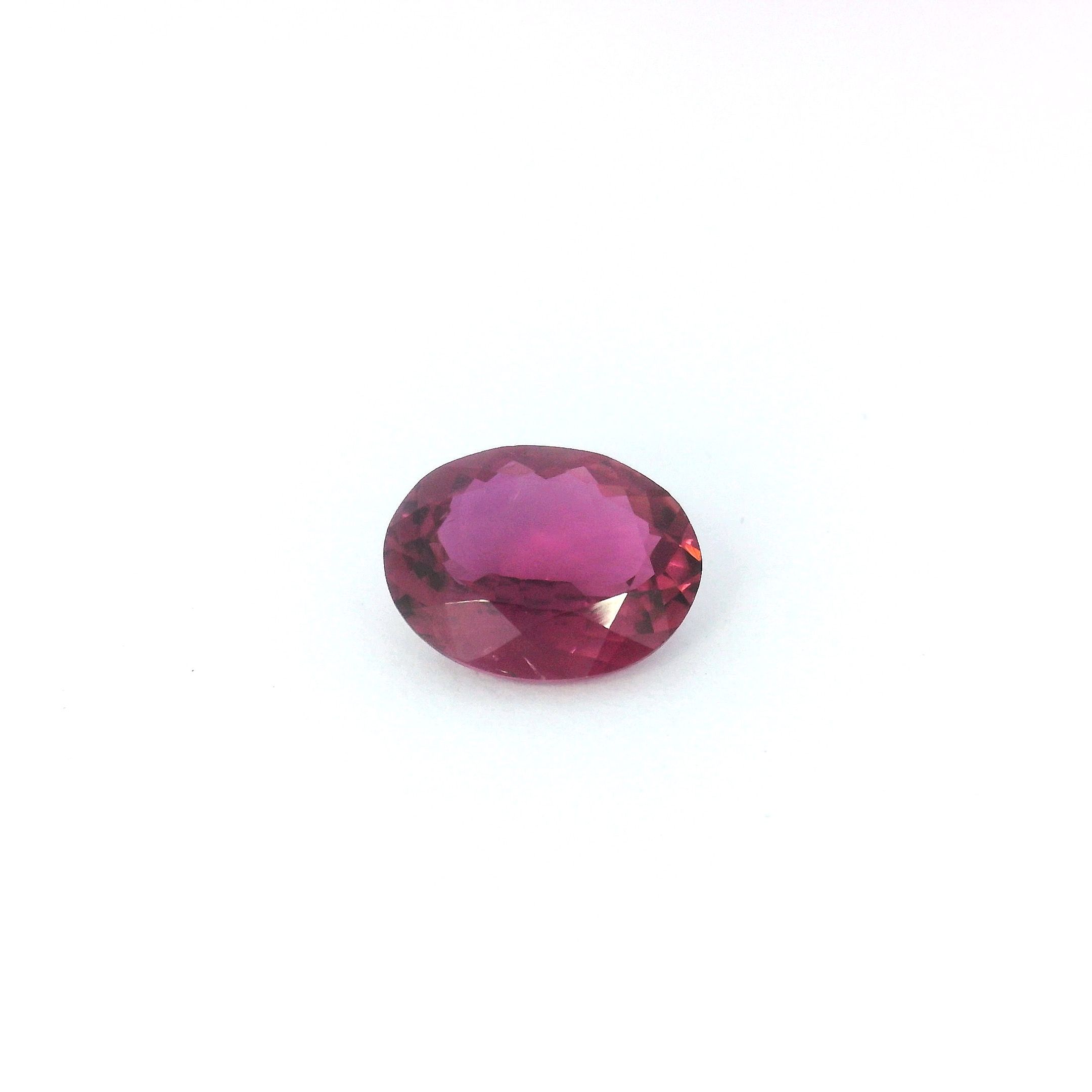 Turmalin 2,09 ct, różowy, szlif owalny