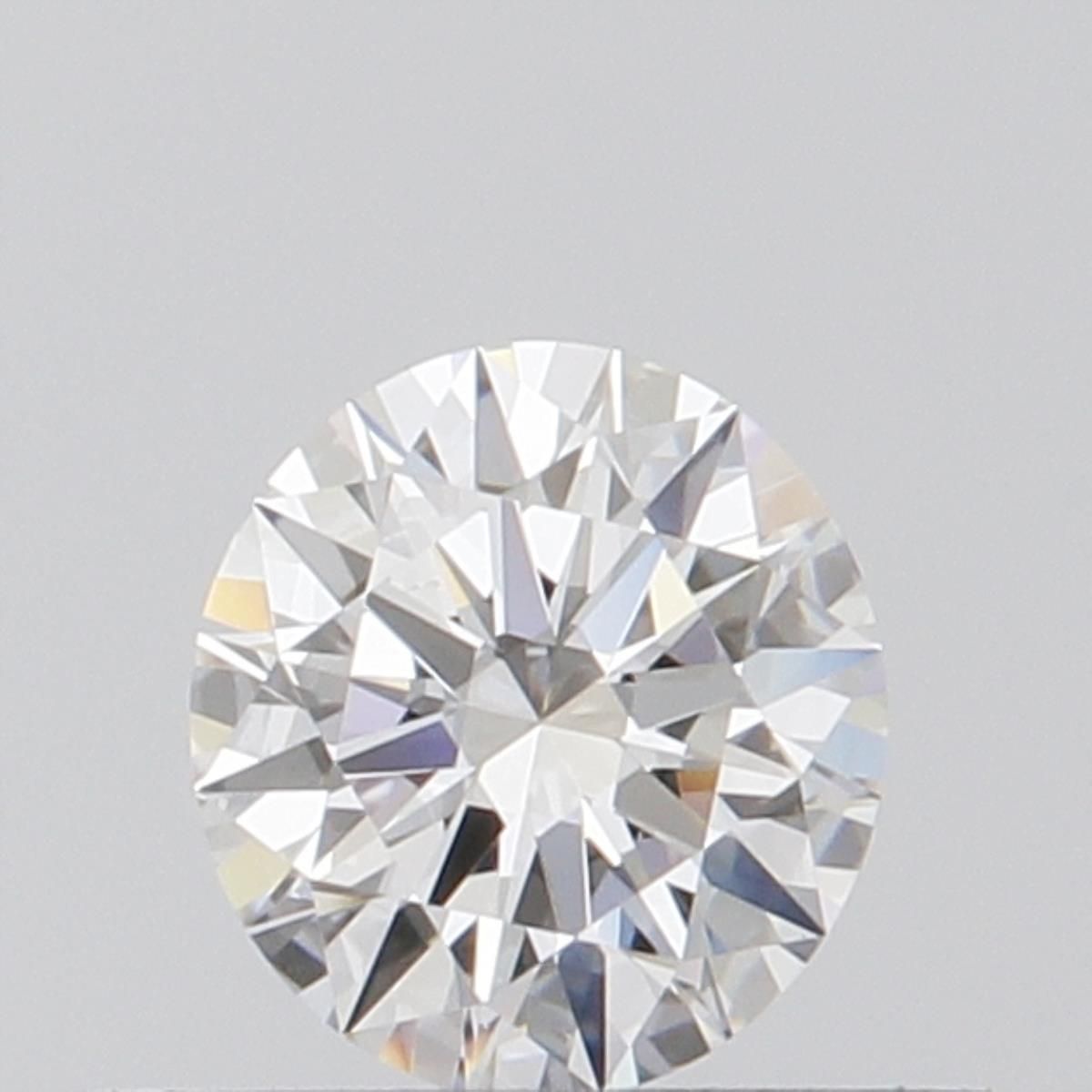 Prírodný diamant okrúhly...