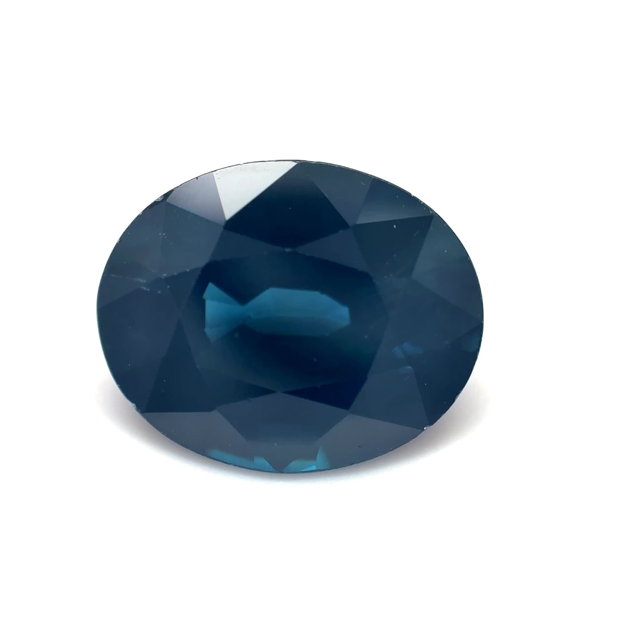 3.85 ct Sapphire