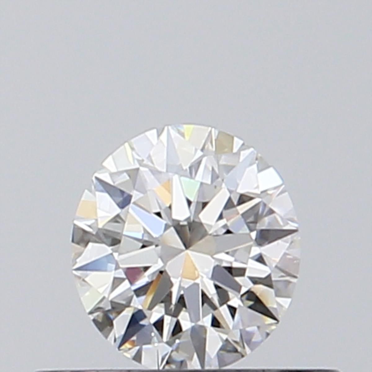 Prírodný diamant okrúhly...