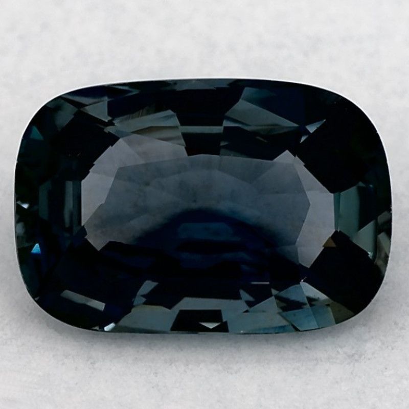 Szafir 2,01 ct, zielony, szlif cushion