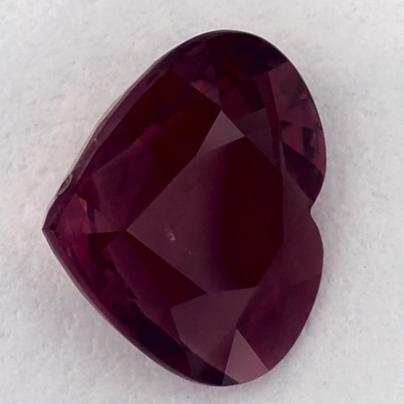 Rubin 2,03 ct, czerwony, szlif serce