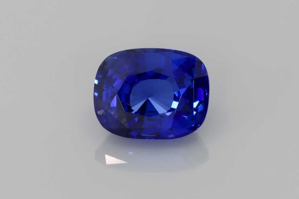 Szafir 1,69 ct, niebieski, szlif cushion