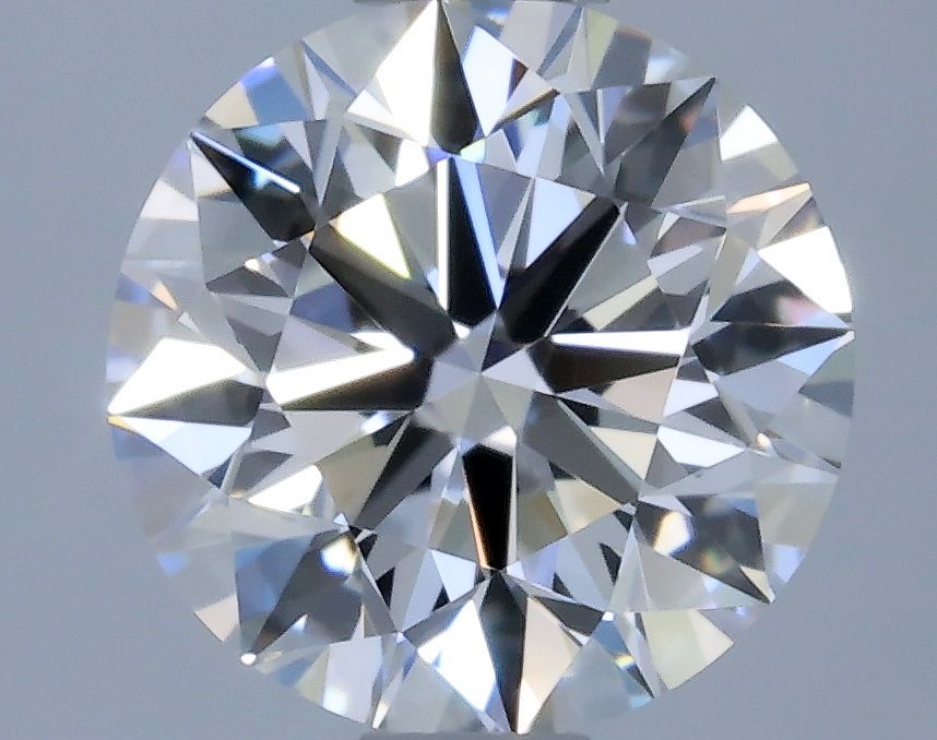 Prírodný diamant okrúhly...