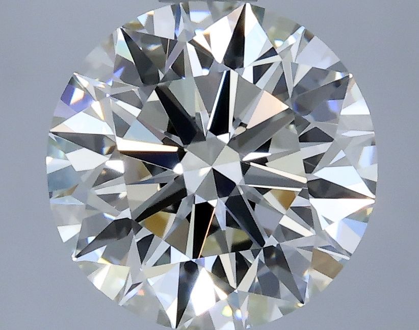 Prírodný diamant okrúhly...